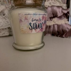 Vanilla scented candle